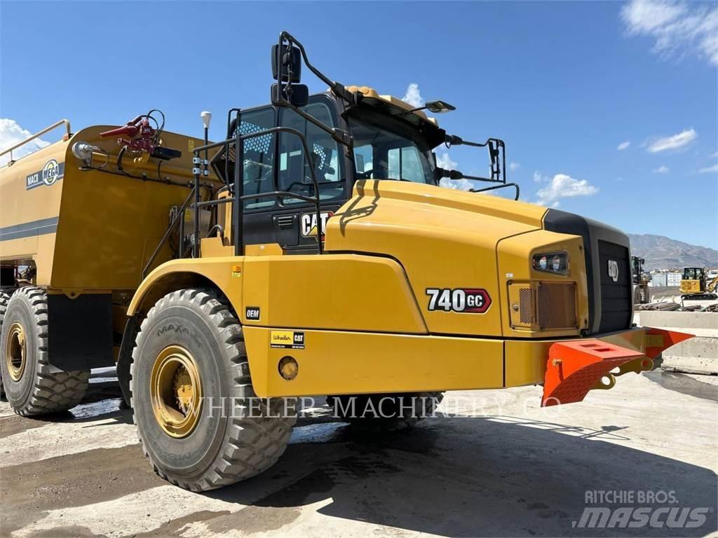 CAT WT 740 GC 油罐车