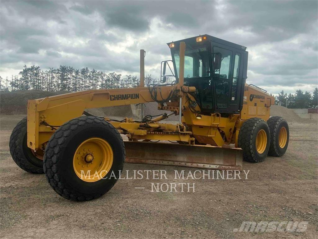 Champion 720A 平地机/推土机