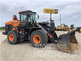 Doosan DL320-7 轮式装载机