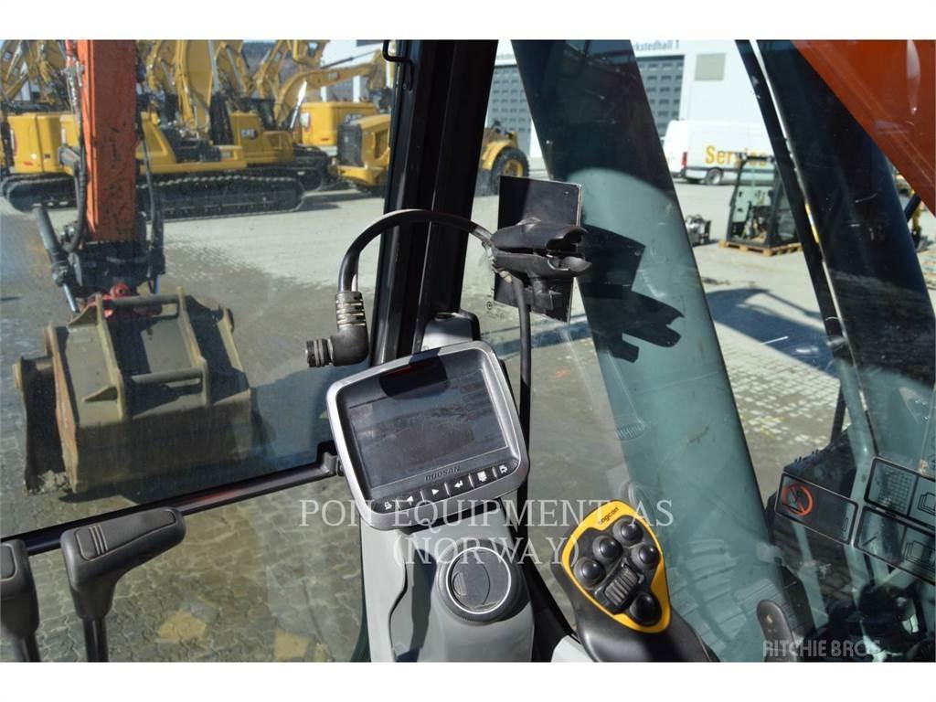 Doosan DX235 履带挖掘机