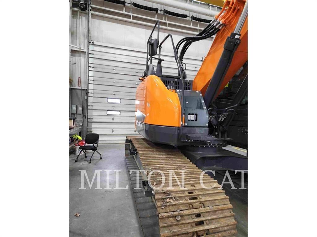Doosan DX235LCR 履带挖掘机