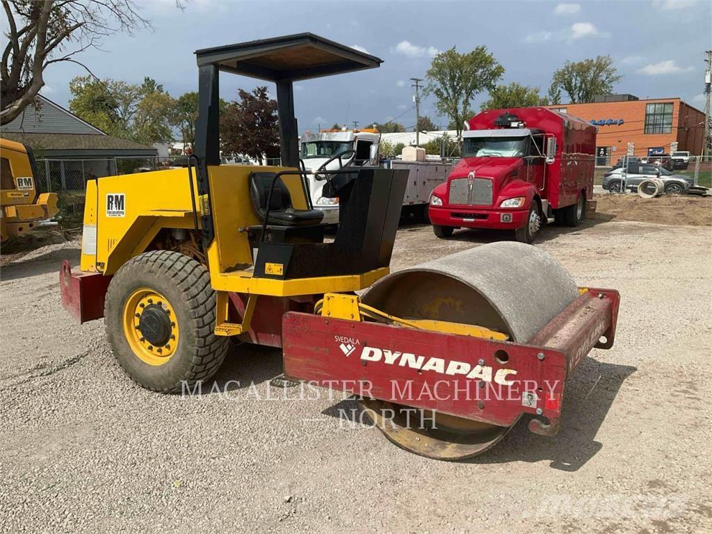 Dynapac CA151D 单轮压路机