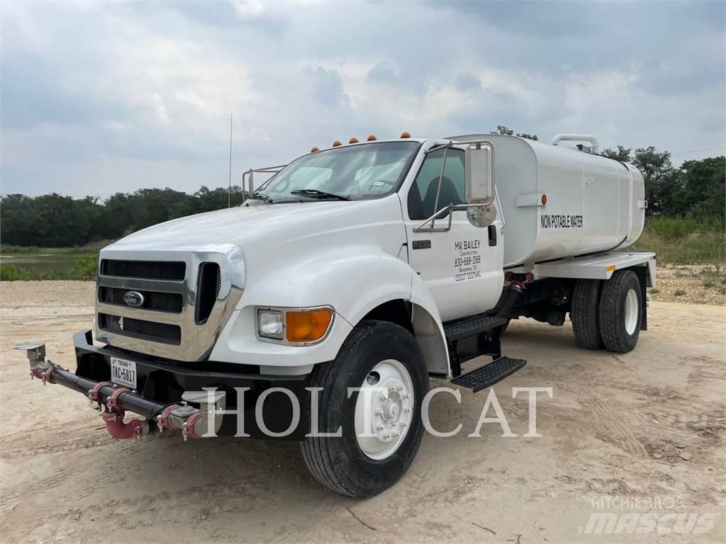 Ford F750 油罐车