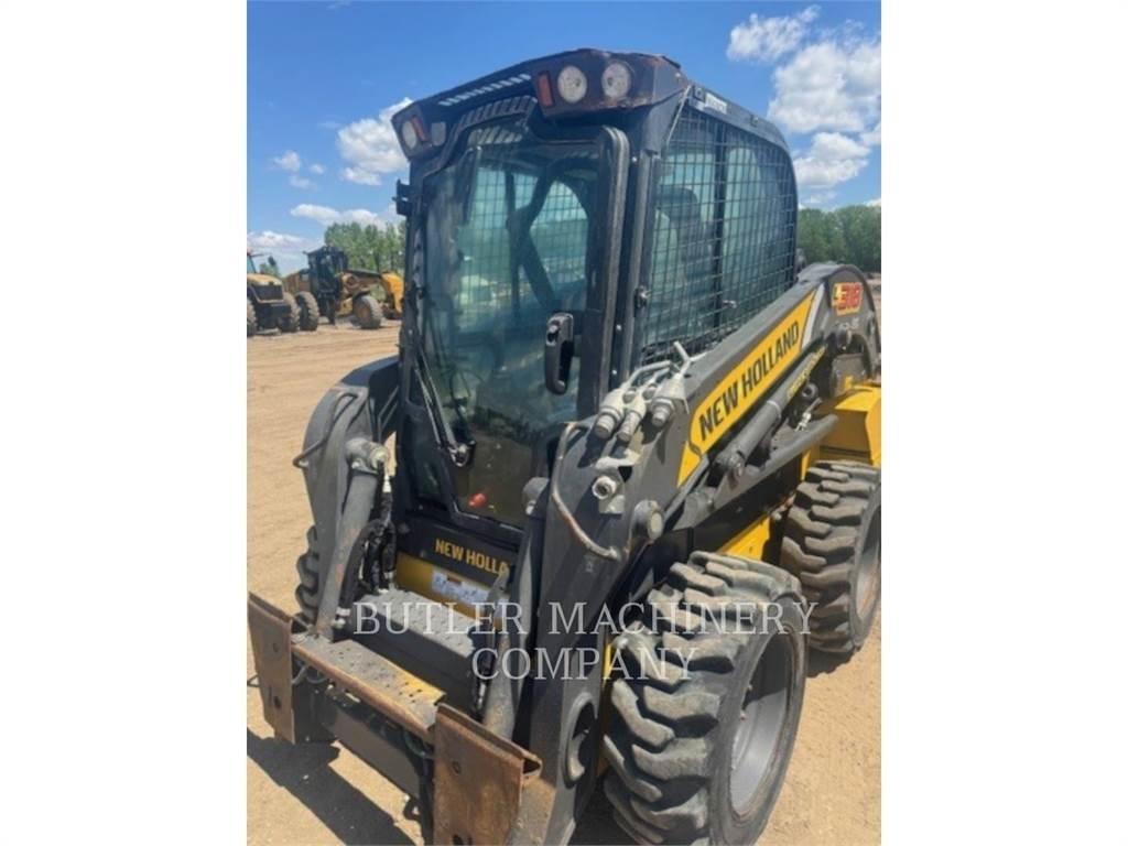 Ford / New Holland L318 滑移装载机