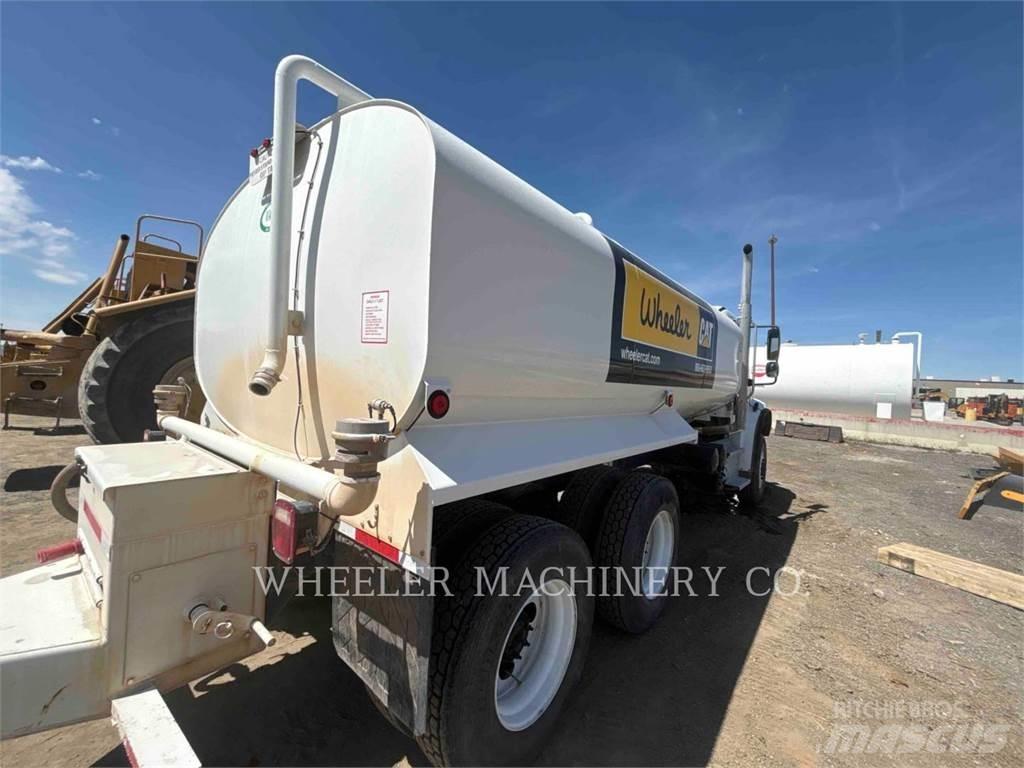 Freightliner WT4000 A 油罐车