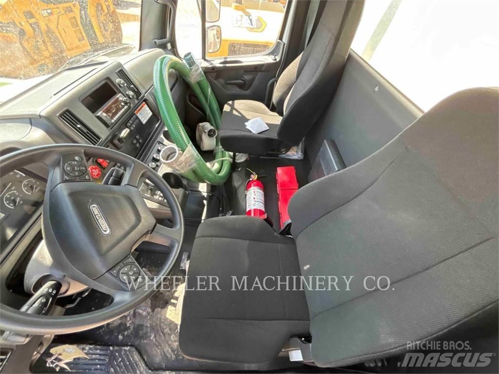 Freightliner WT4000 A 油罐车