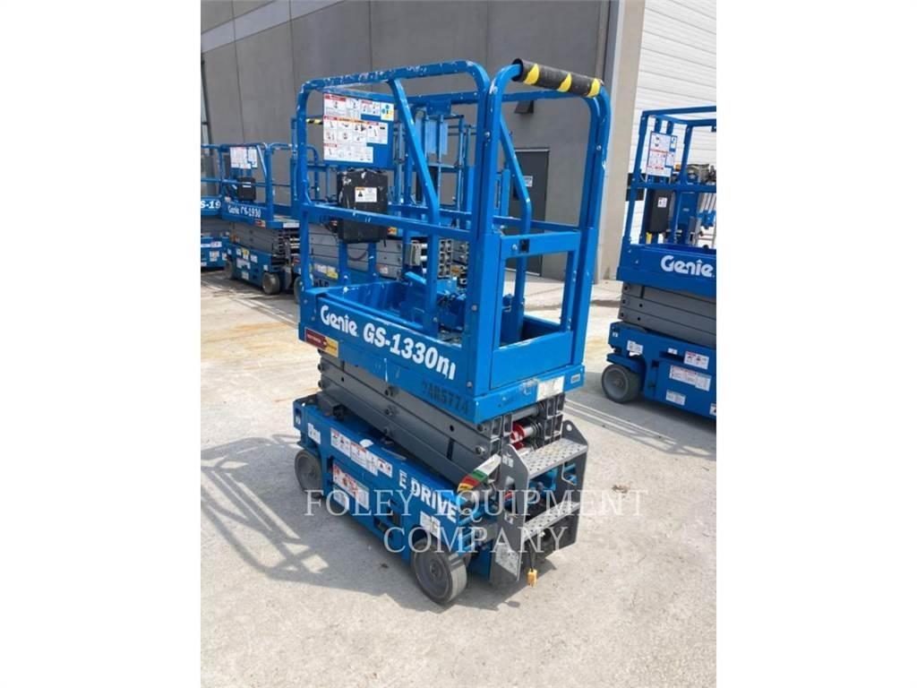 Genie GS1330 剪叉式升降机