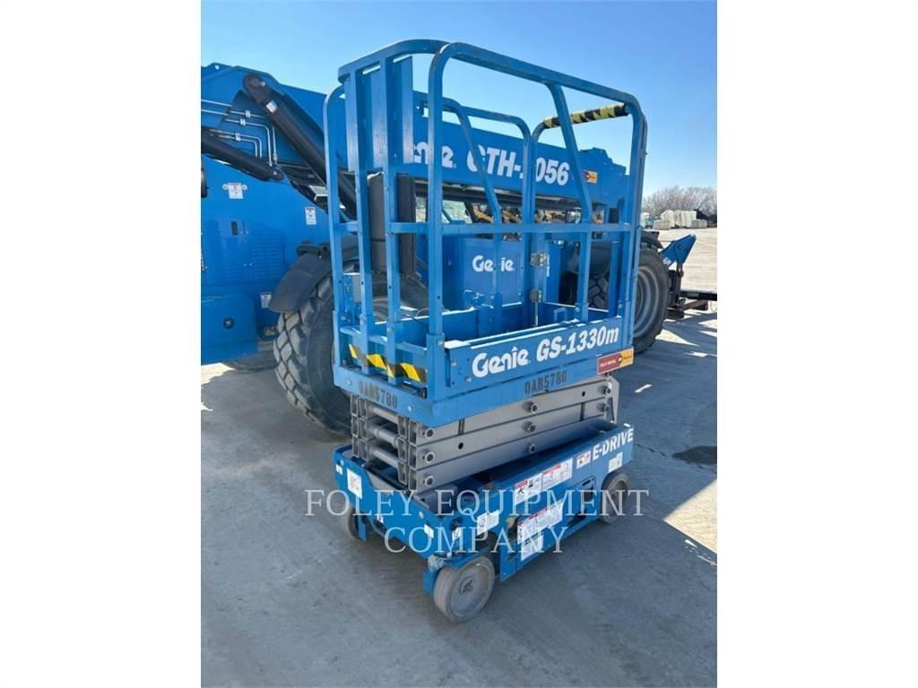 Genie GS1330 剪叉式升降机