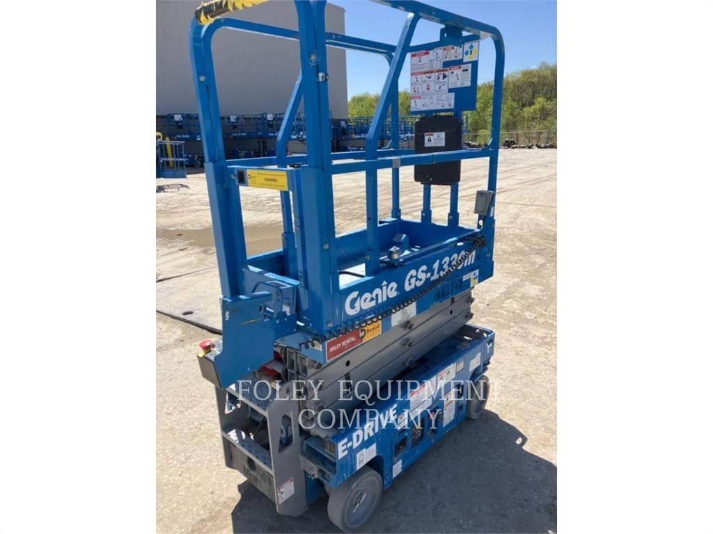 Genie GS1330 剪叉式升降机