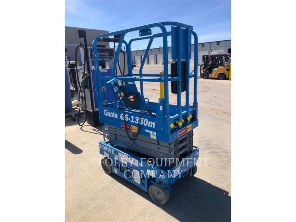 Genie GS1330 剪叉式升降机