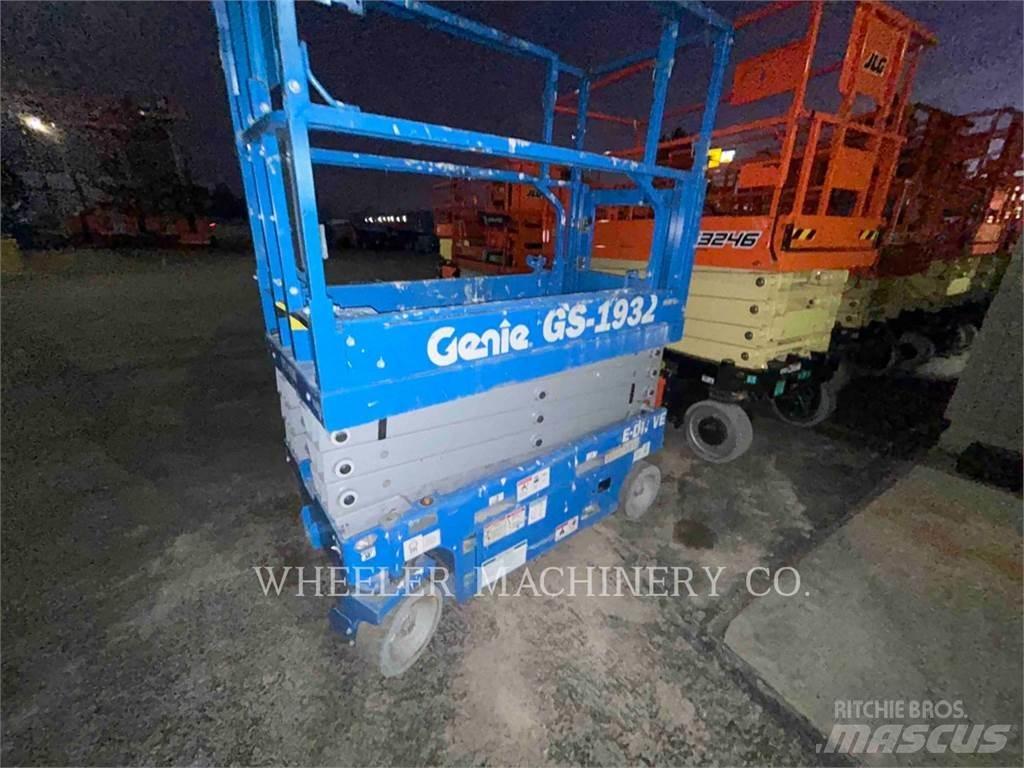 Genie GS1932 剪叉式升降机