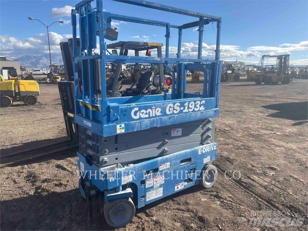 Genie GS1932 剪叉式升降机
