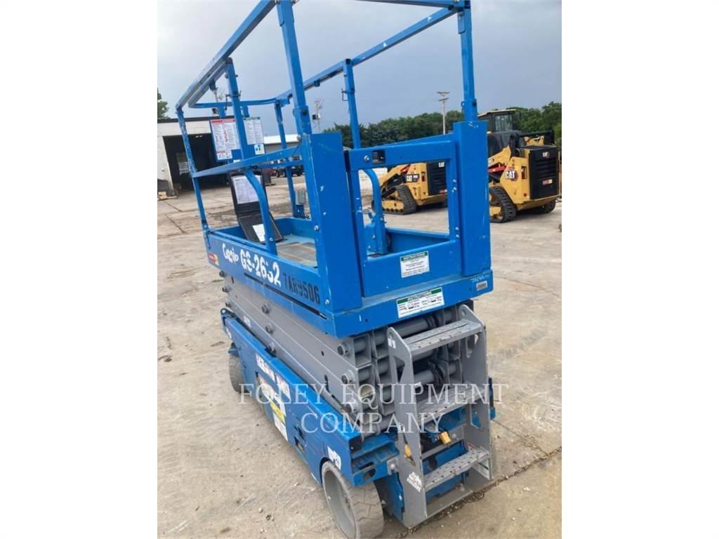 Genie GS2632 剪叉式升降机
