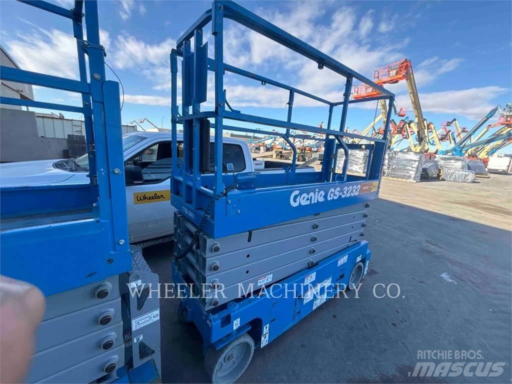 Genie GS3232 剪叉式升降机