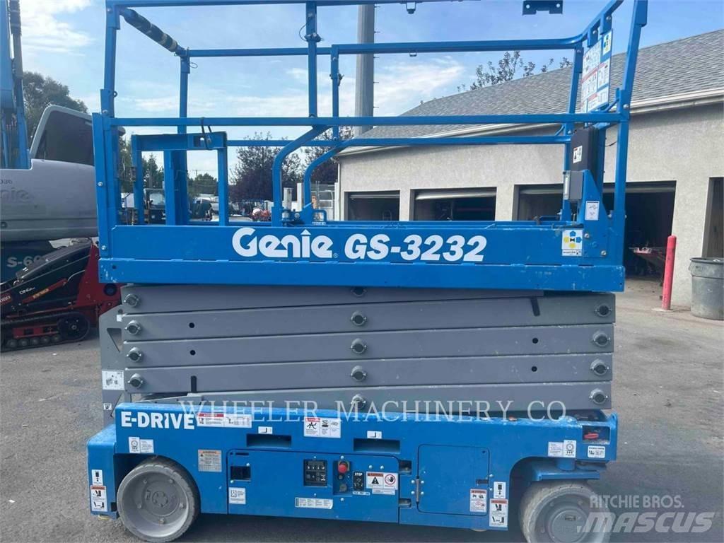 Genie GS3232 剪叉式升降机