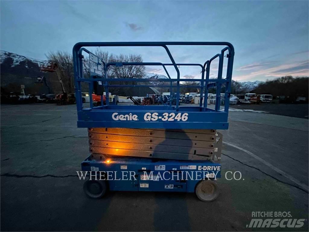 Genie GS3246 剪叉式升降机