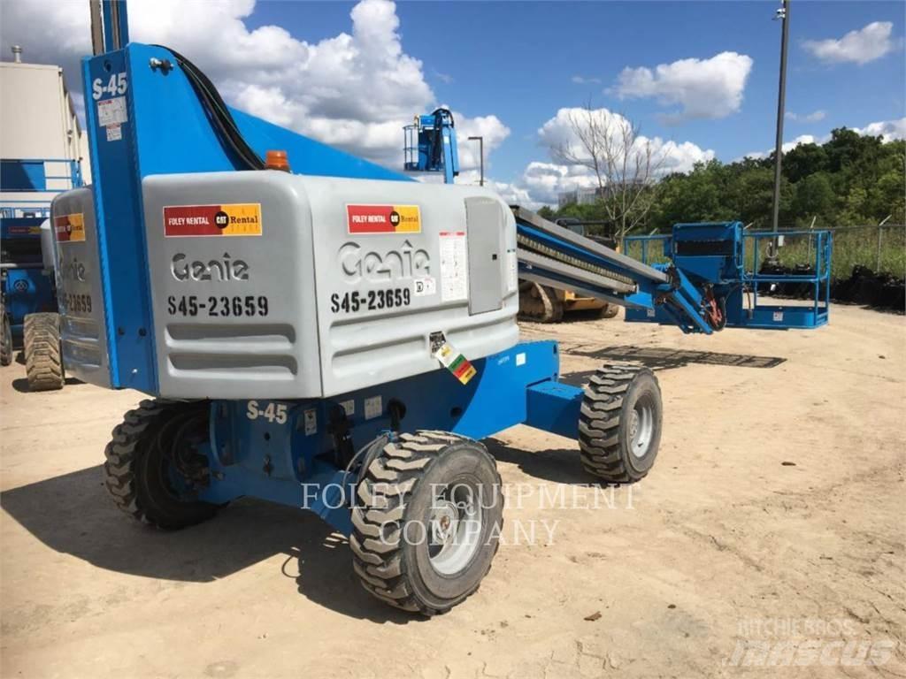 Genie S45D4W 曲臂高空工作平台
