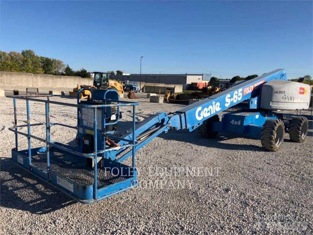Genie S65D4W 曲臂高空工作平台