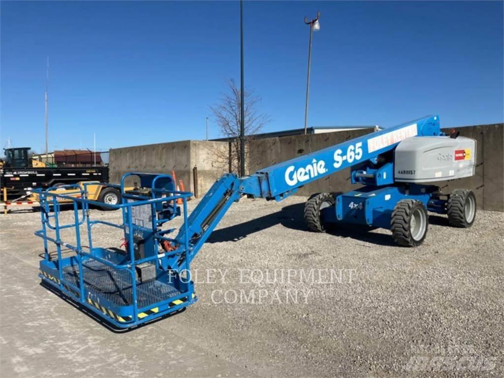 Genie S65G4W 曲臂高空工作平台