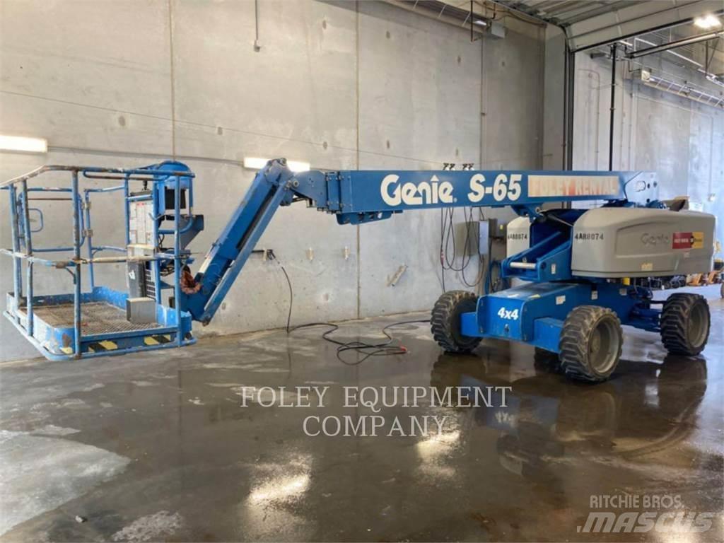 Genie S65G4W 曲臂高空工作平台