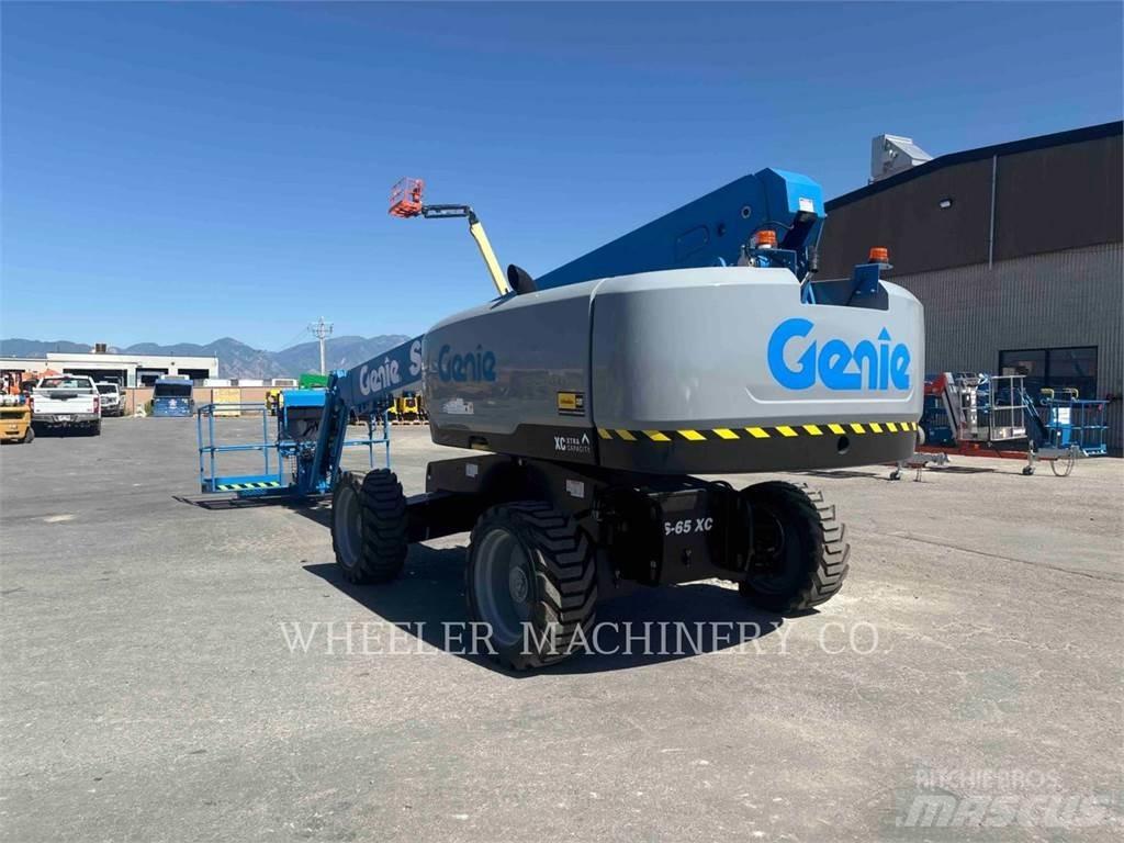 Genie S65XC 曲臂高空工作平台