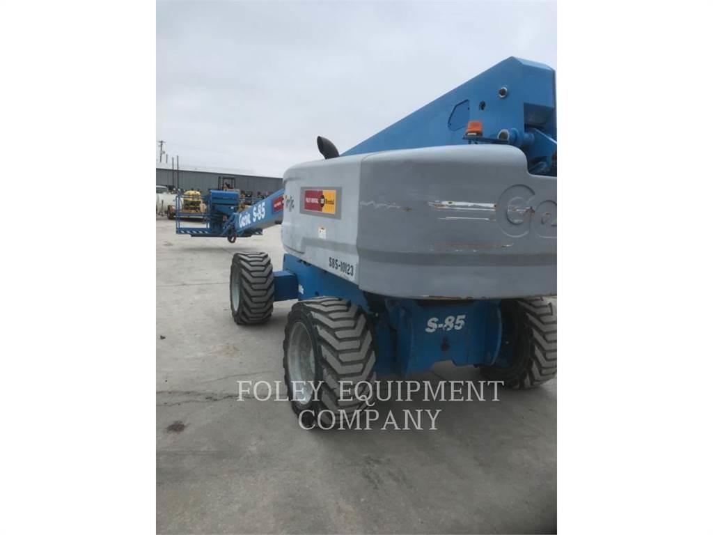 Genie S85D4W 曲臂高空工作平台