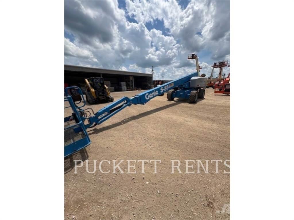 Genie S85X 曲臂高空工作平台