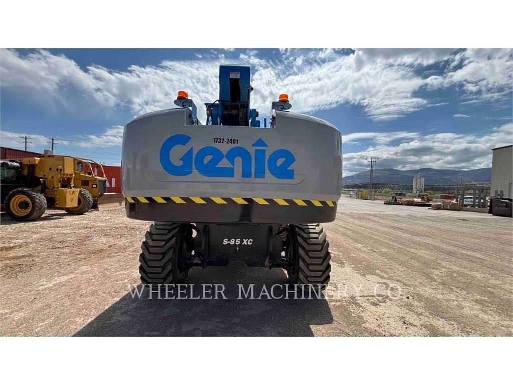 Genie S85XC 曲臂高空工作平台