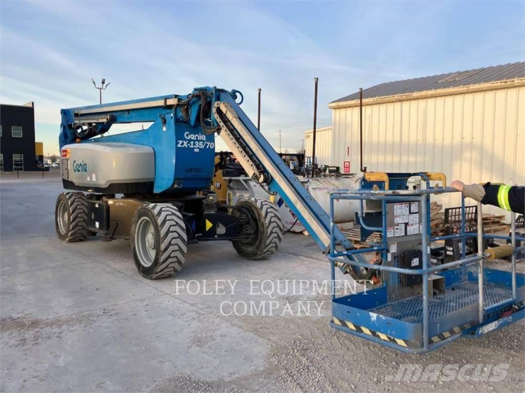 Genie ZX13570D4W 曲臂高空工作平台