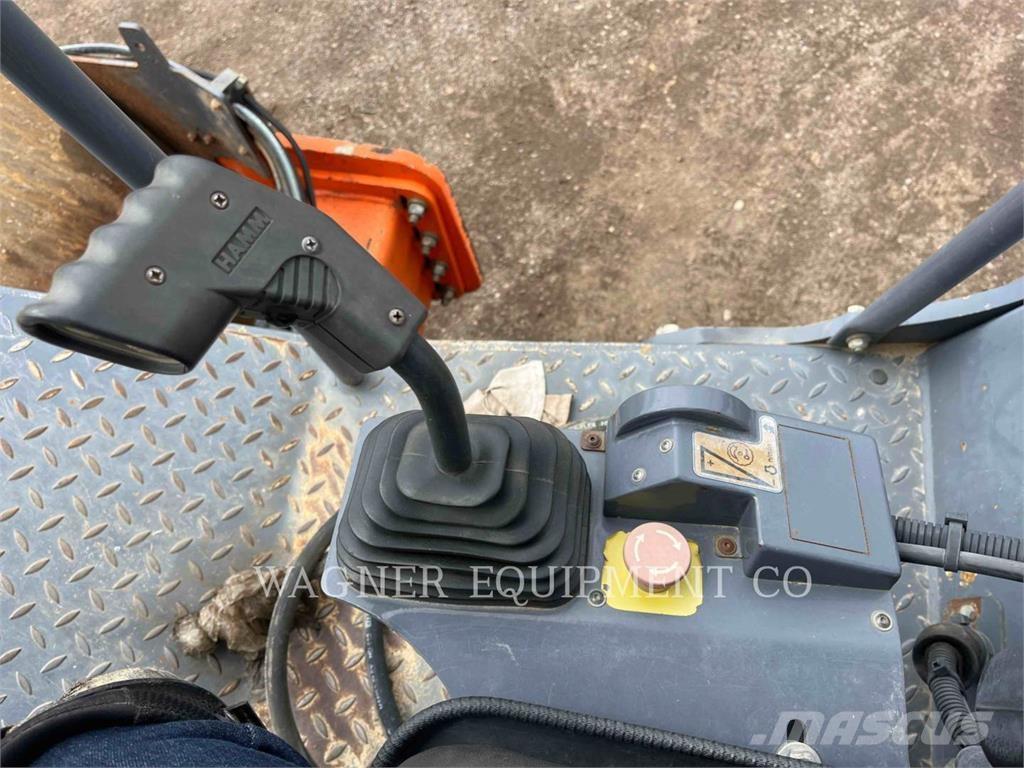 Hamm 3410 单轮压路机