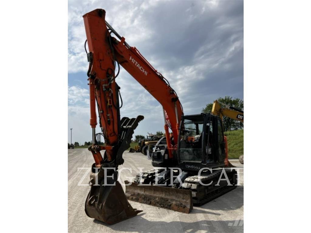 Hitachi ZX135 履带挖掘机