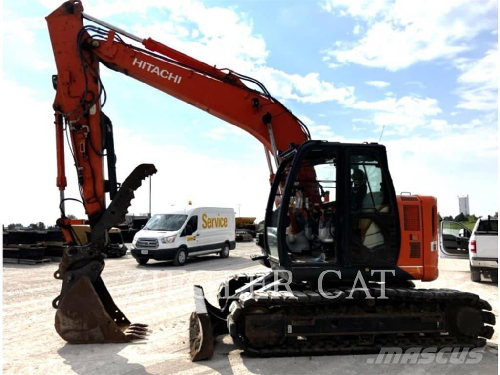 Hitachi ZX135 履带挖掘机