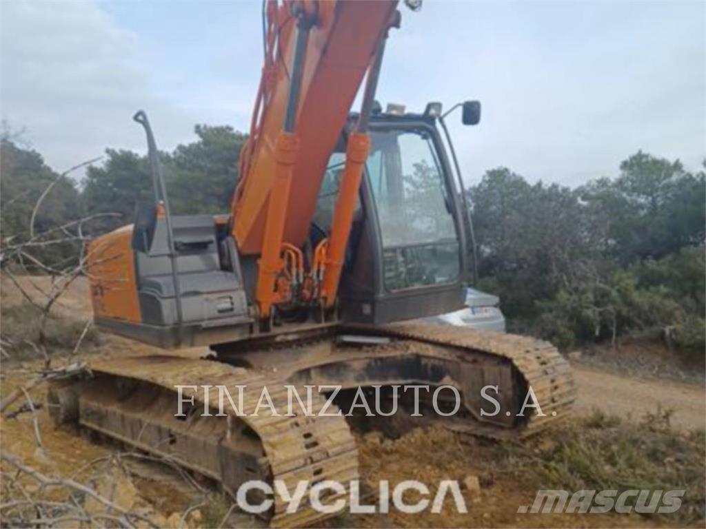 Hitachi ZX210 履带挖掘机