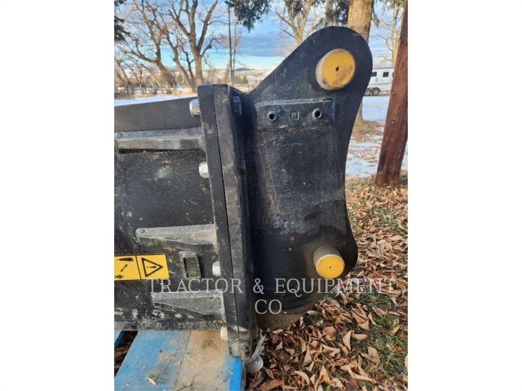  HR390 履带挖掘机
