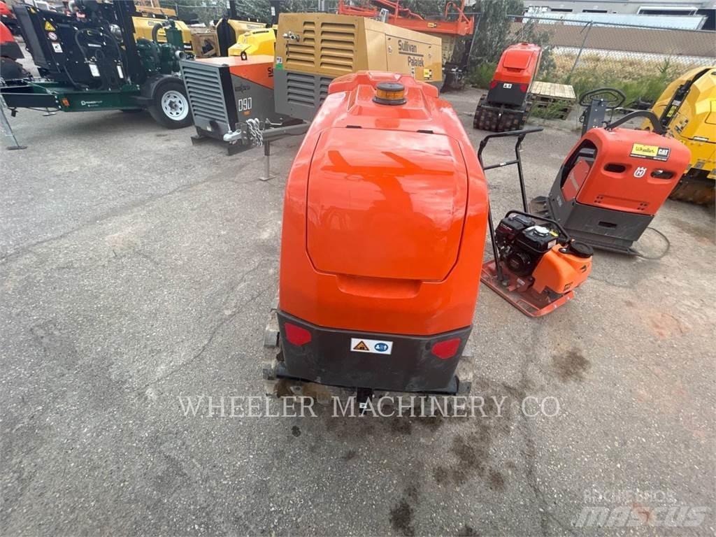 Husqvarna LP9505 双轮压路机