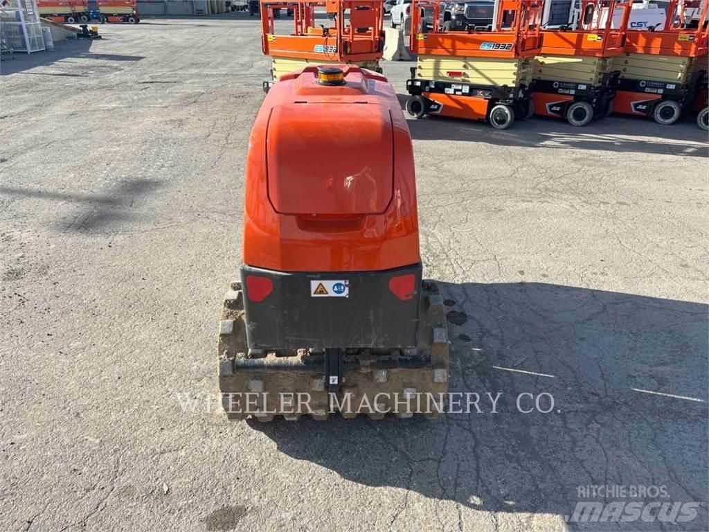 Husqvarna LP9505 双轮压路机