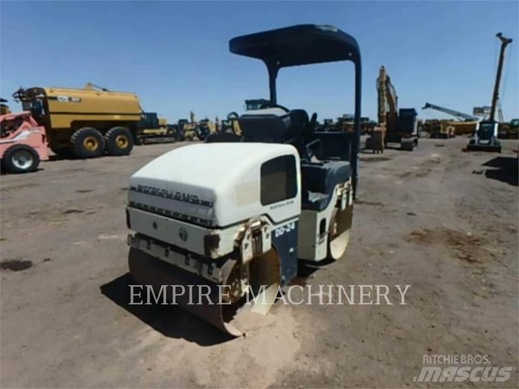 Ingersoll Rand DD-24 双轮压路机