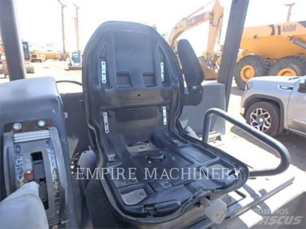 Ingersoll Rand DD-24 双轮压路机