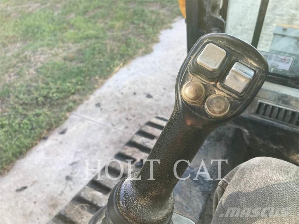 JCB 270T 履带式装载机