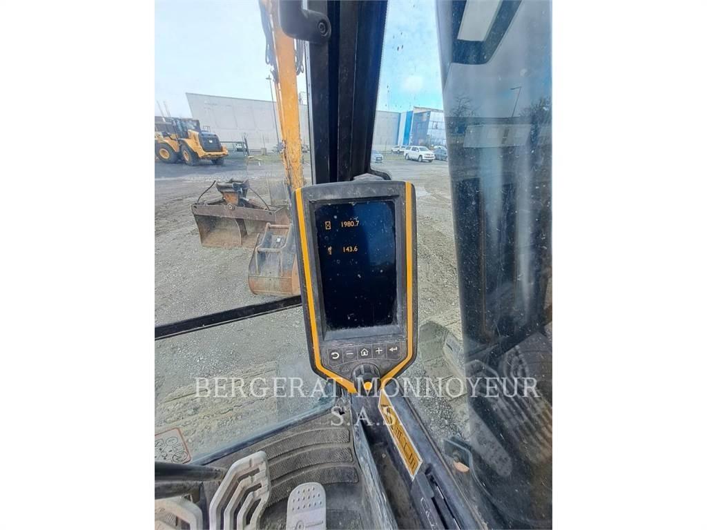 JCB JS180LC 履带挖掘机