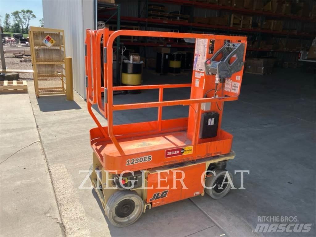 JLG 1230ES 剪叉式升降机