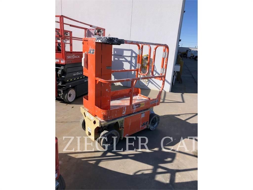JLG 1230ES 剪叉式升降机
