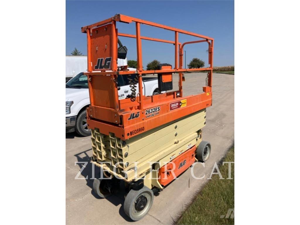 JLG 2632ES 剪叉式升降机