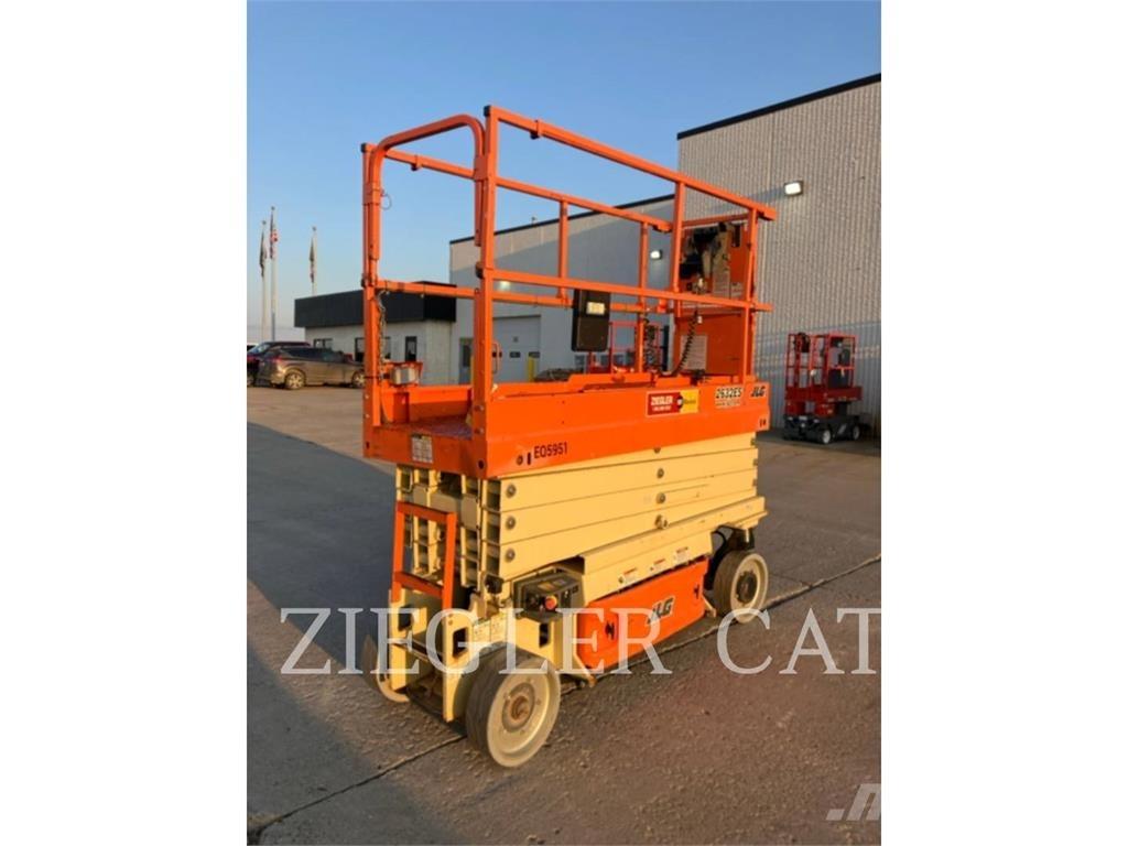 JLG 2632ES 剪叉式升降机