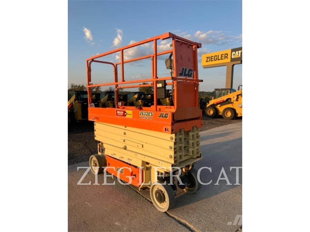 JLG 2632ES 剪叉式升降机