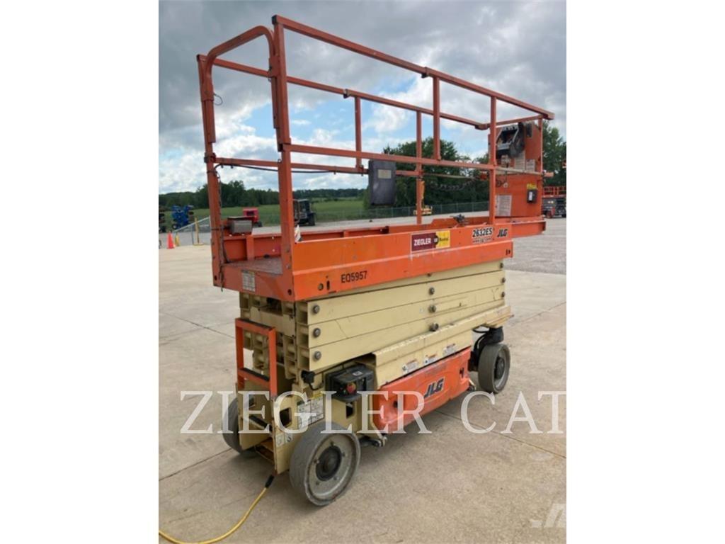 JLG 2632ES 剪叉式升降机