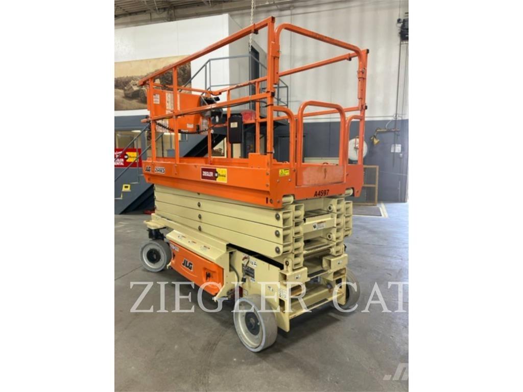 JLG 2646ES 剪叉式升降机
