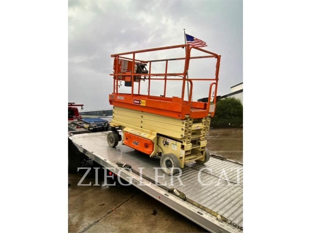 JLG 3246ES 剪叉式升降机