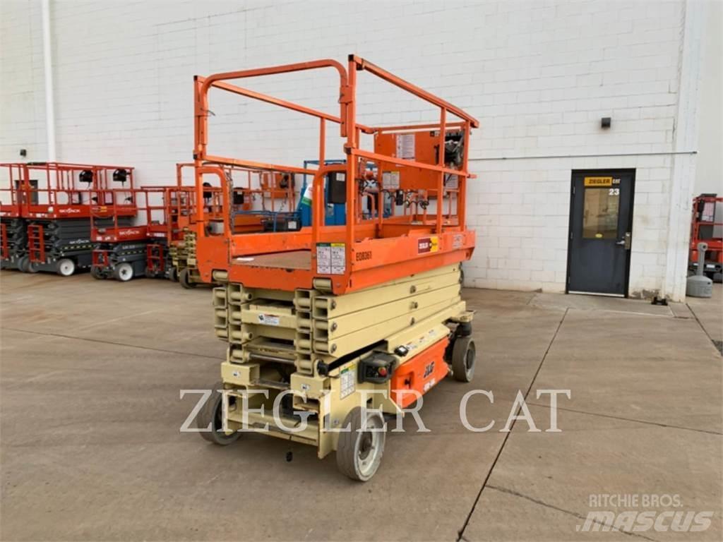 JLG 3246ES 剪叉式升降机