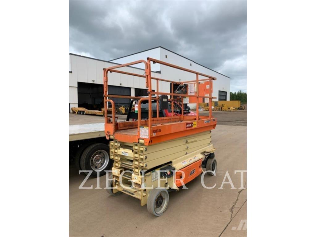 JLG 3246ES 剪叉式升降机